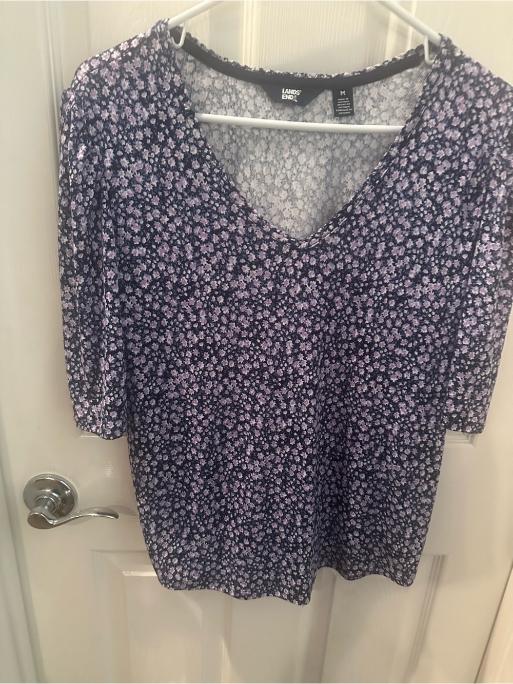 Lands' End Purple Floral V-Neck Short Sleeve Tee